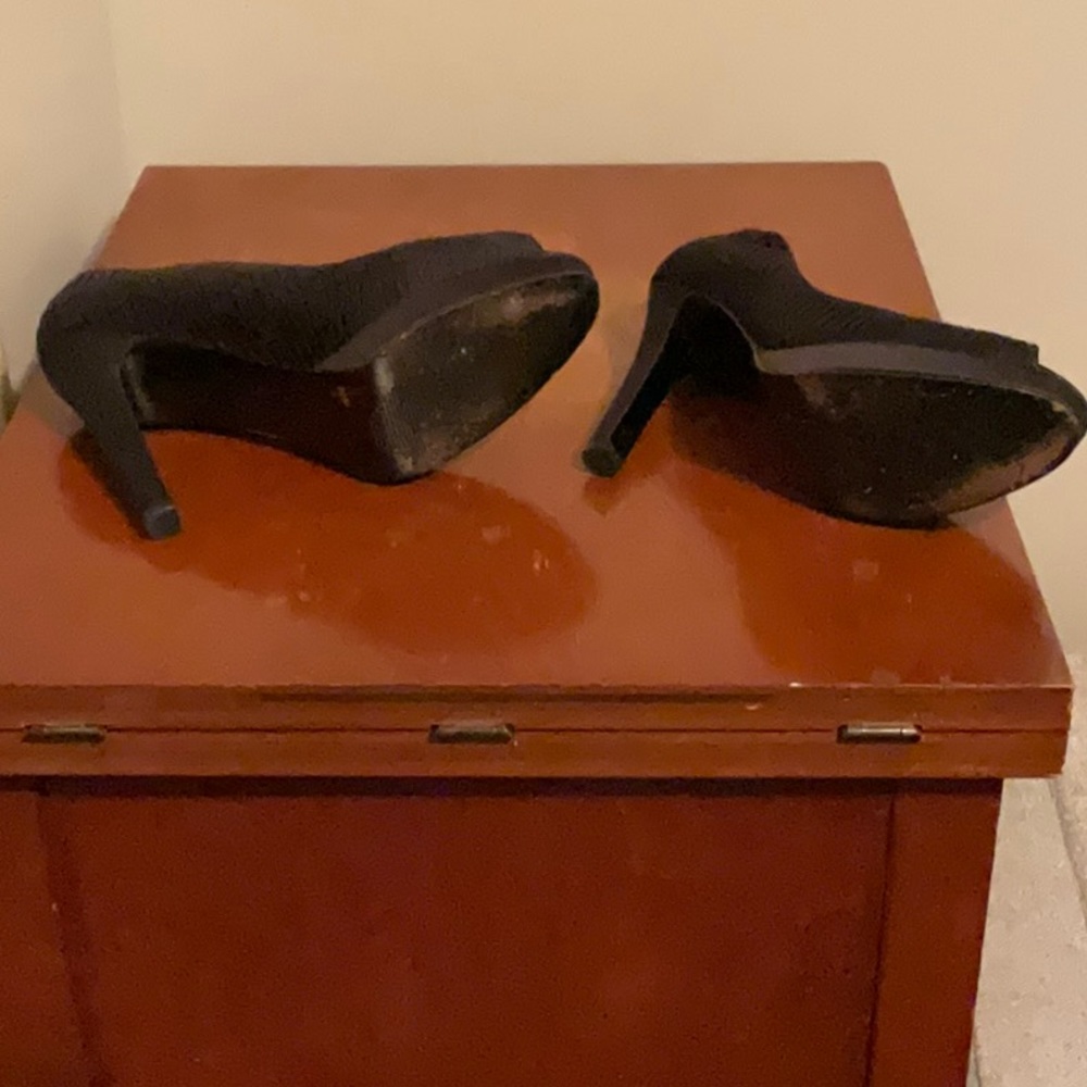 Shoes - Picture 2 of 2